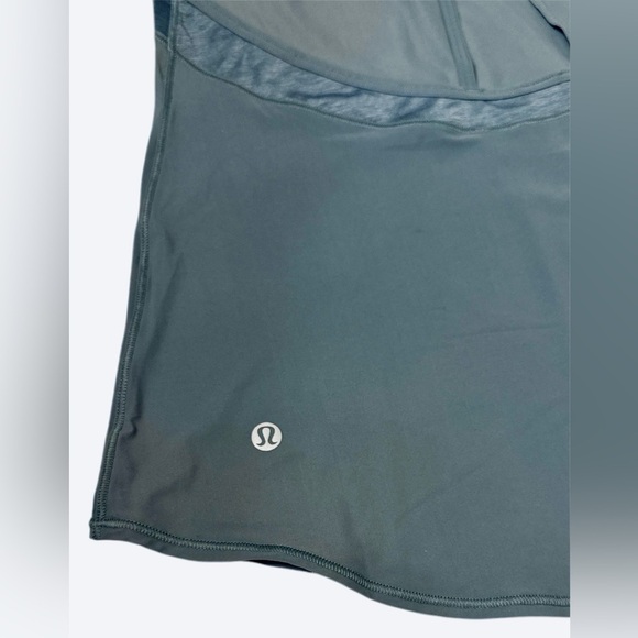 NWOT Lululemon Through the Movement Tank- Size 6 - Picture 8 of 8